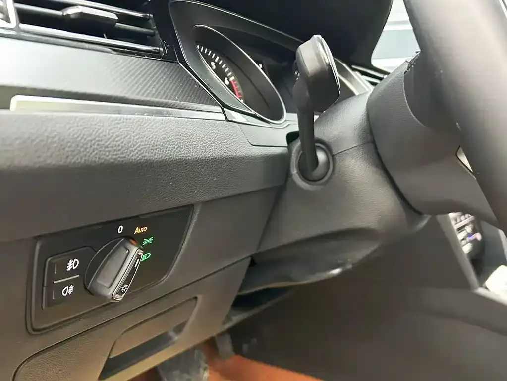 Volkswagen Magotan 2022 из CN, фото 9