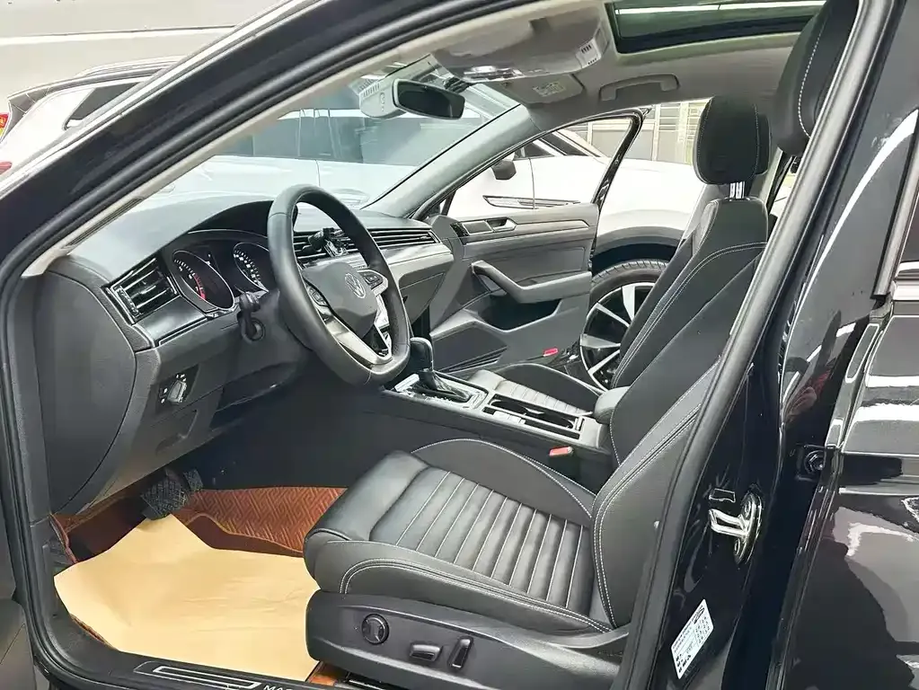 Volkswagen Magotan 2022 из CN, фото 4