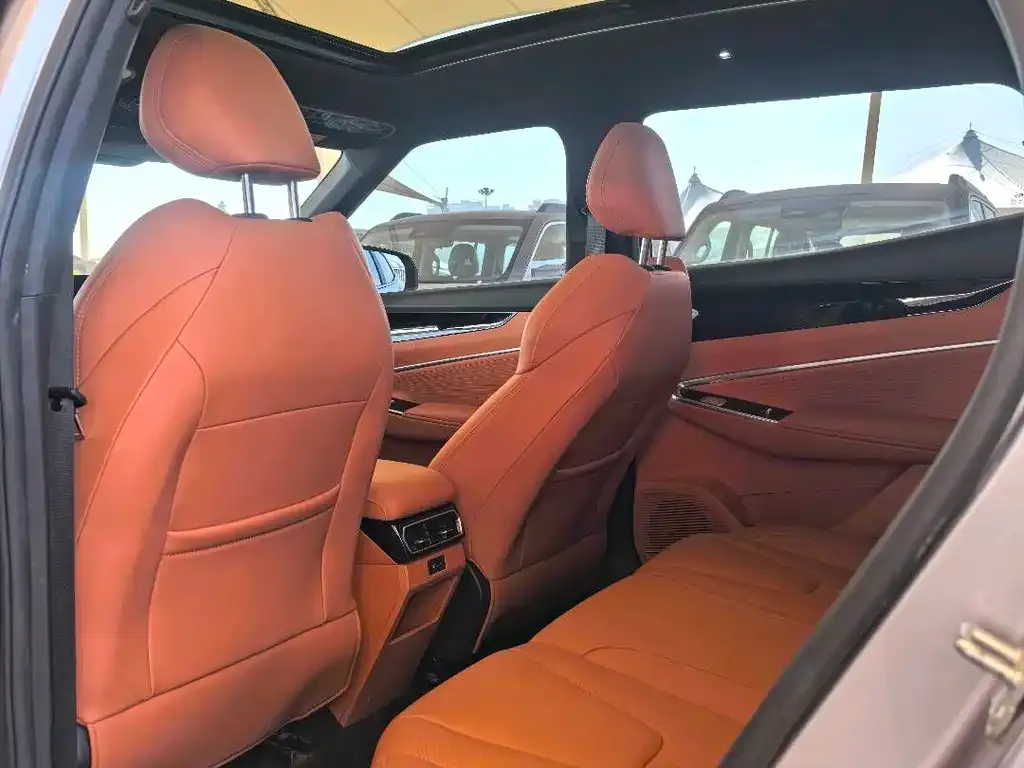 Geely Boyue 2025 из CN, фото 2