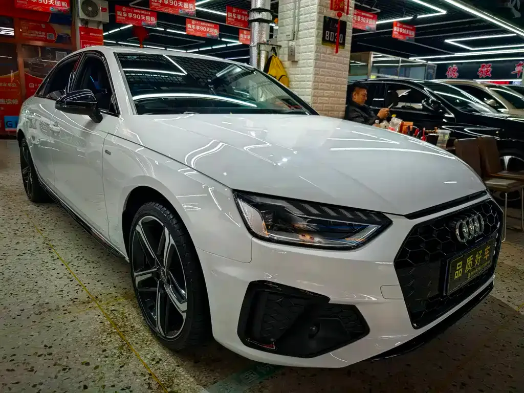Audi A4L 2024 из CN, фото 3