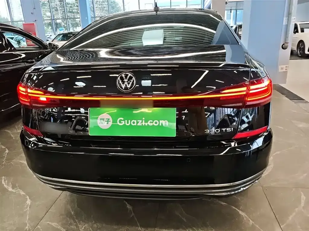 Volkswagen Passat 2023 из CN, фото 3