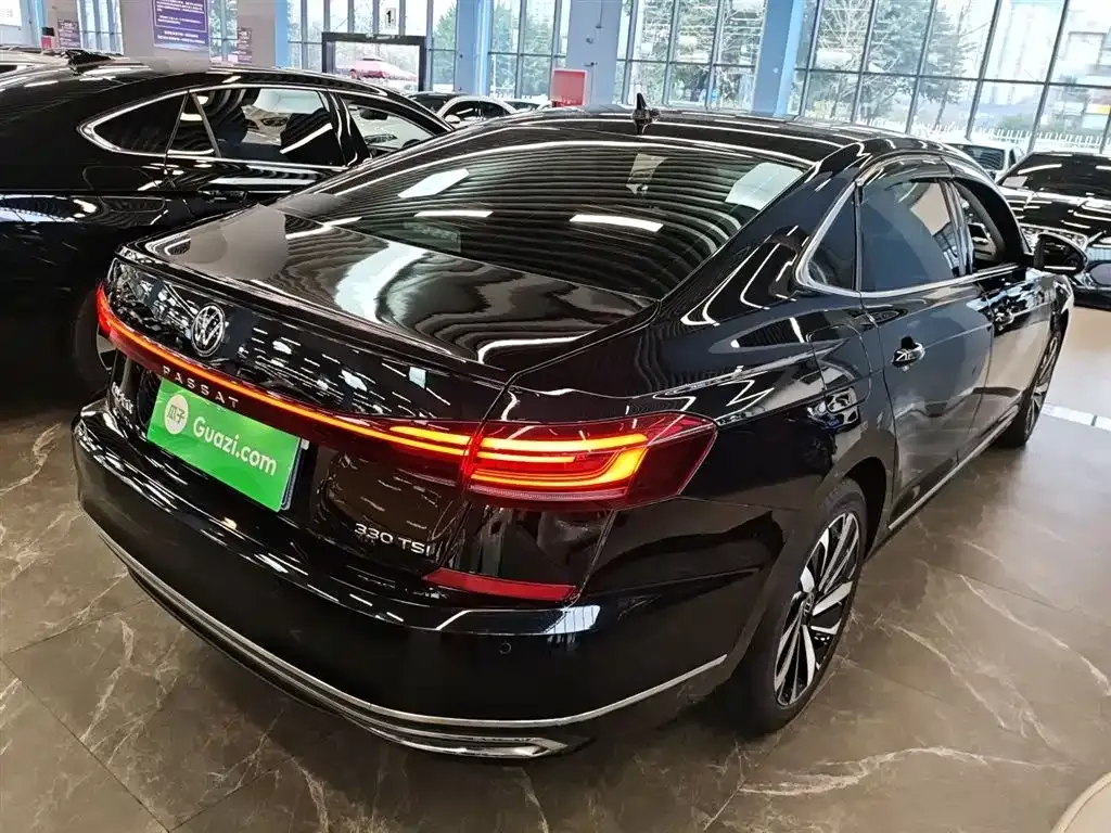 Volkswagen Passat 2023 из CN, фото 9