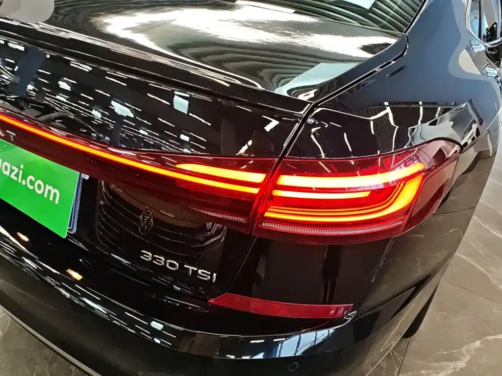 Volkswagen Passat 2023 из CN, фото 2