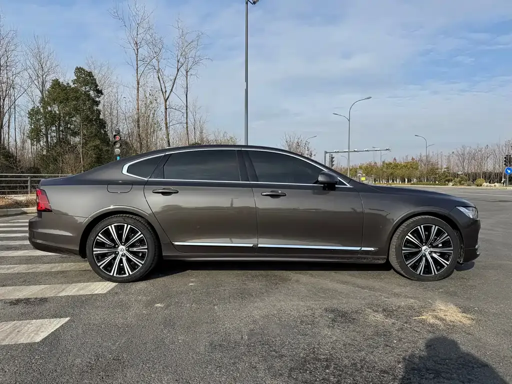 Volvo S90 — фото 8