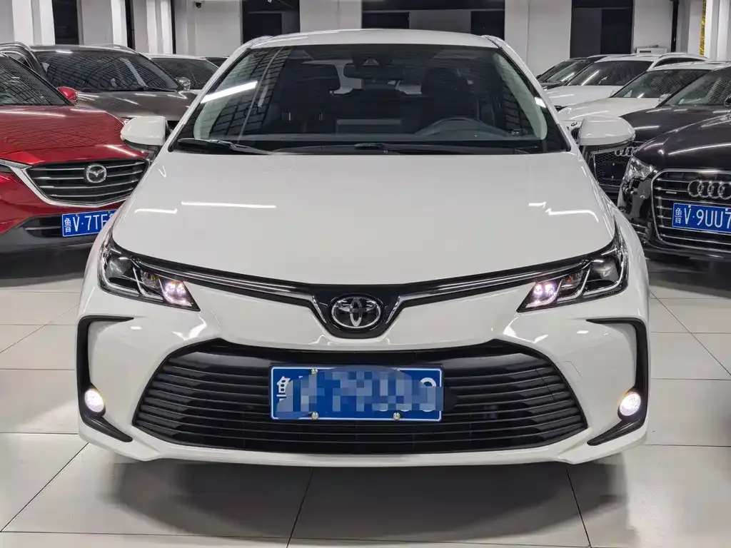 Toyota Corolla — фото 2