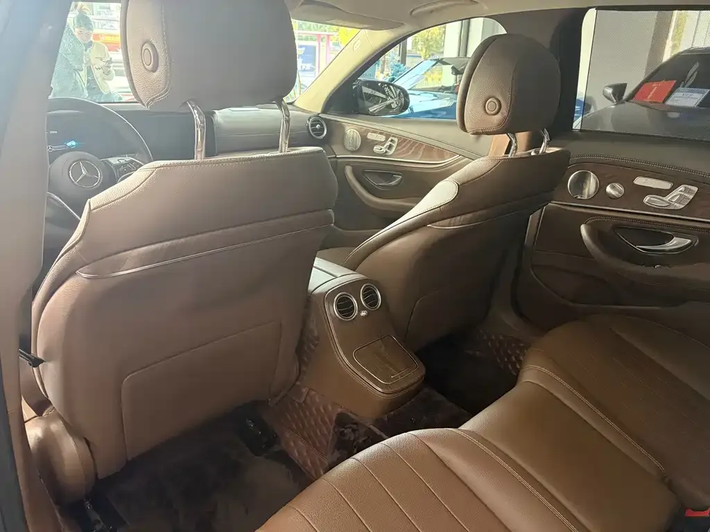 Mercedes-Benz E-Class 2023 из CN, фото 3