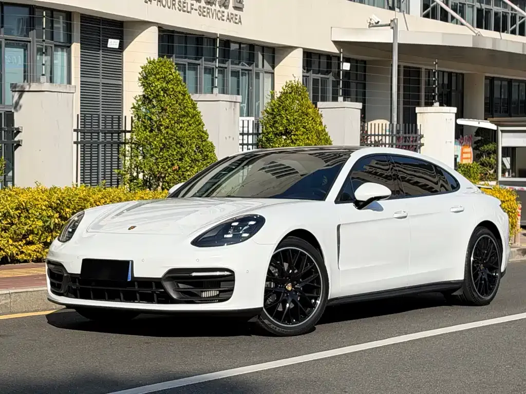 Porsche Panamera 2022 из CN, фото 1