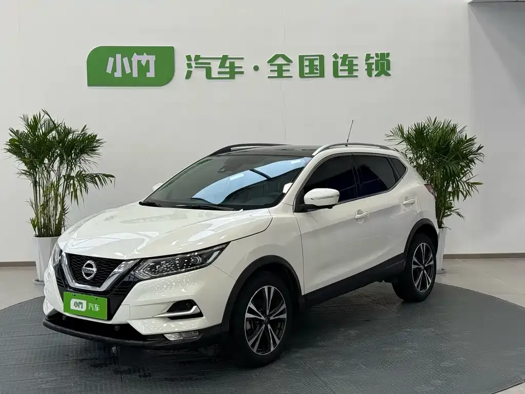 Nissan Qashqai — фото 1