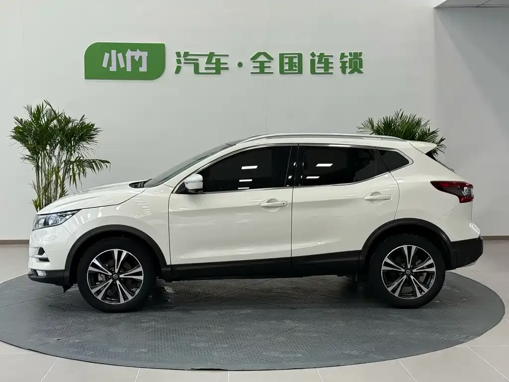 Nissan Qashqai — фото 2