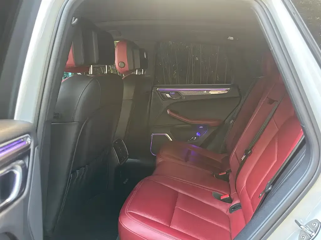 Porsche Macan 2022 из CN, фото 2