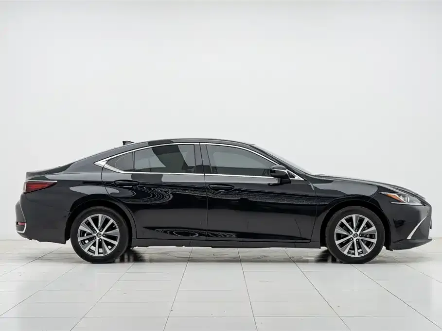 Lexus ES 2021 из CN, фото 2