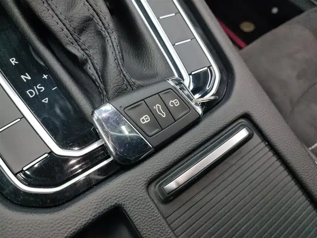 Volkswagen Magotan 2021 из CN, фото 7