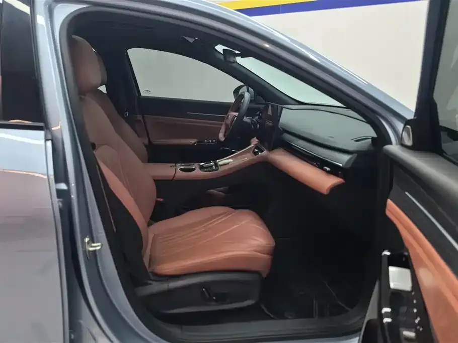 Geely Galaxy L6 2025 из CN, фото 4