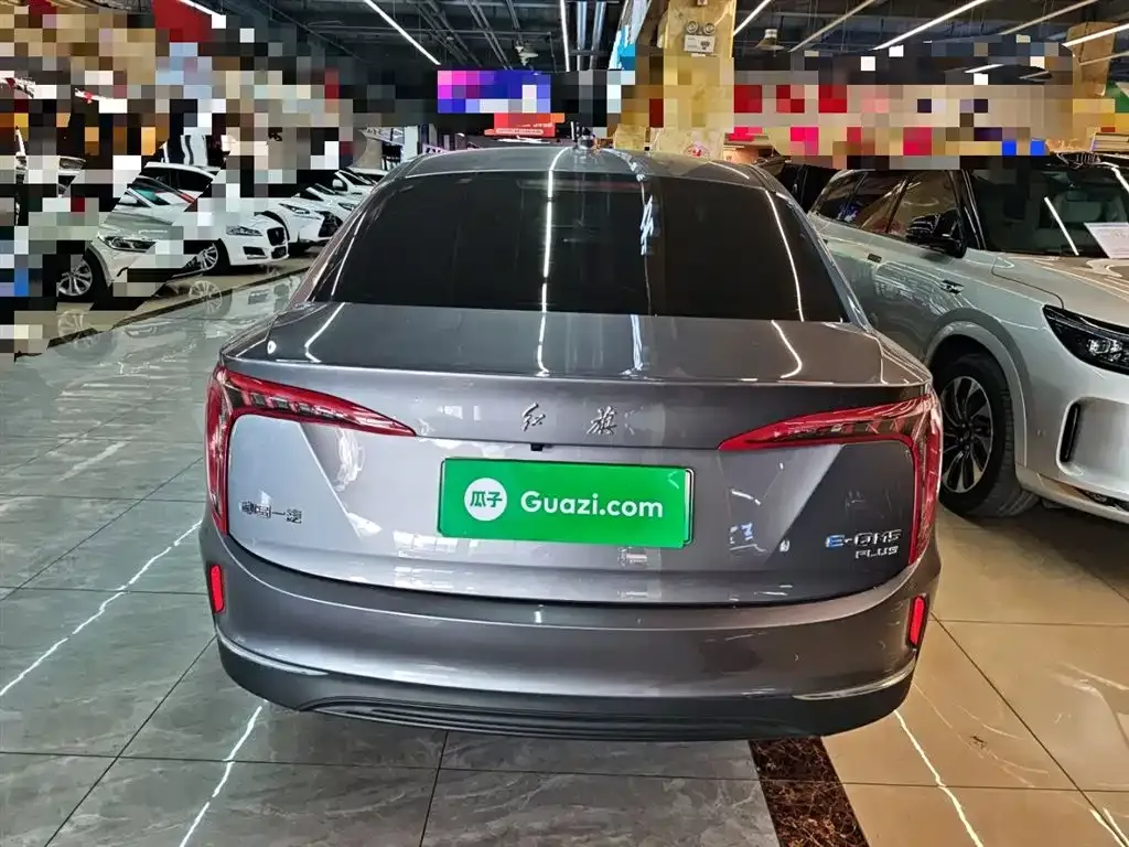 Hongqi E-QM5 2024 из CN, фото 6