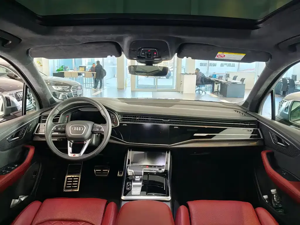 Audi SQ7 2025 из CN, фото 9