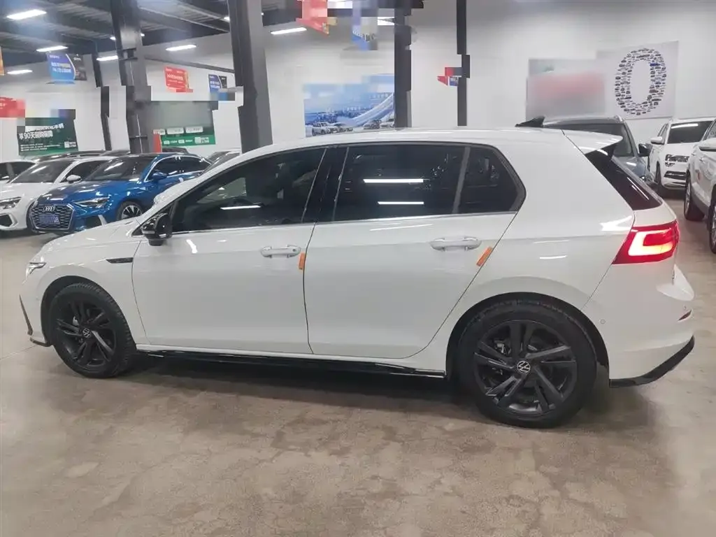 Volkswagen Golf 2022 из CN, фото 6