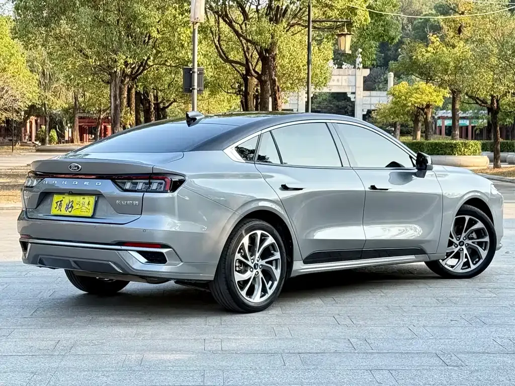 Ford Mondeo 2022 из CN, фото 6