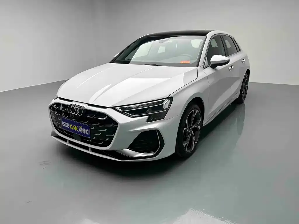 Audi A3 — фото 1