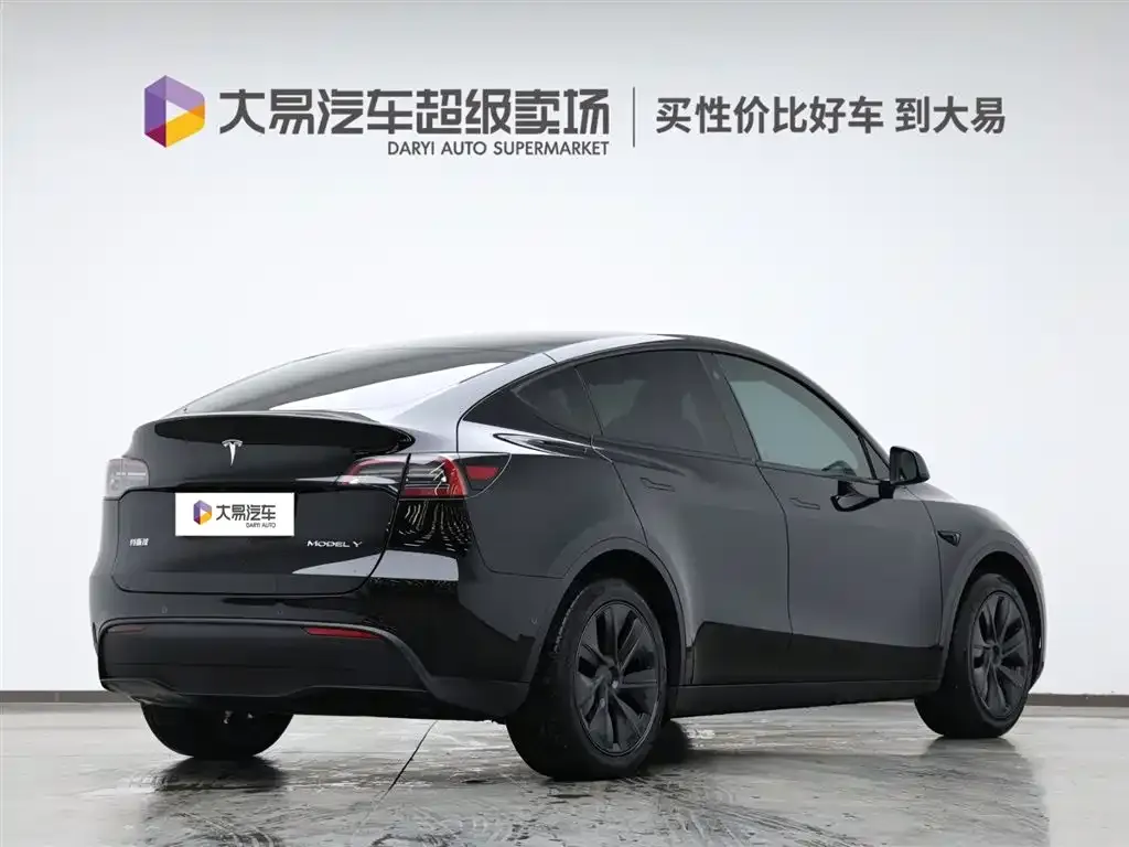 Tesla Model Y 2023 из CN, фото 4