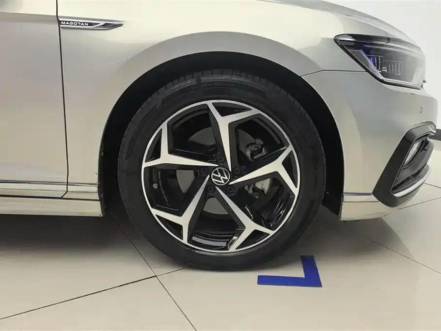Volkswagen Magotan 2023 из CN, фото 6