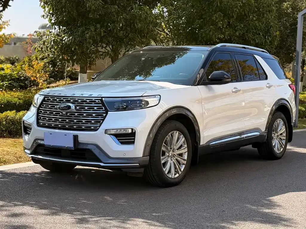 Ford Explorer 2021 из CN, фото 1