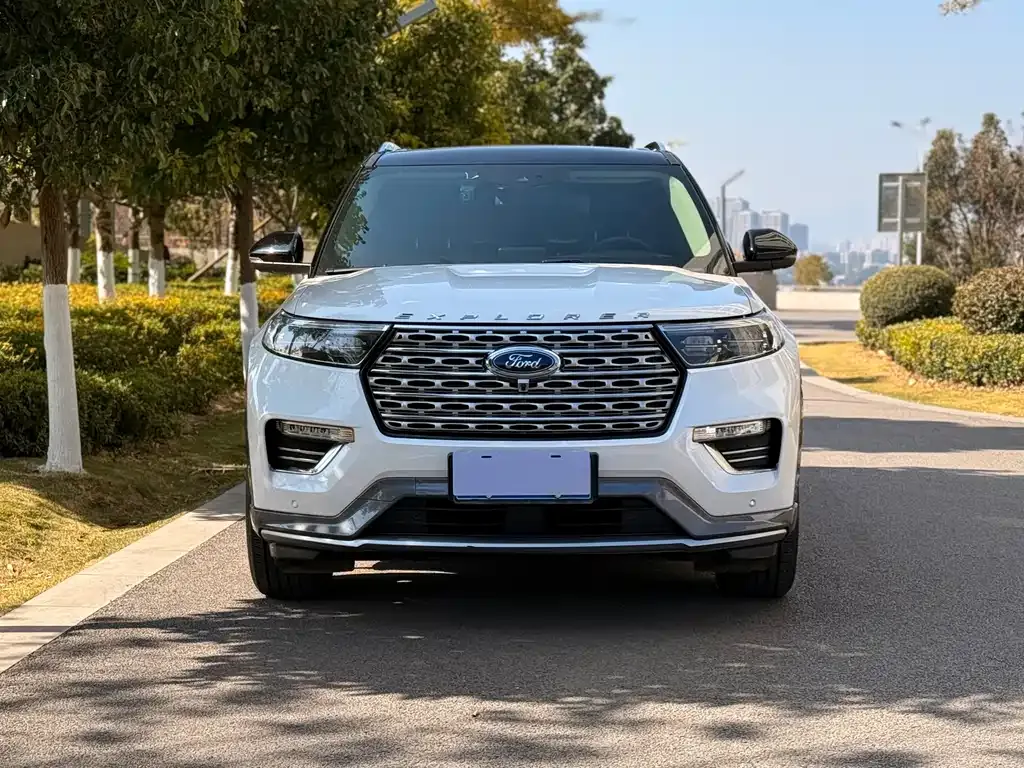 Ford Explorer 2021 из CN, фото 2