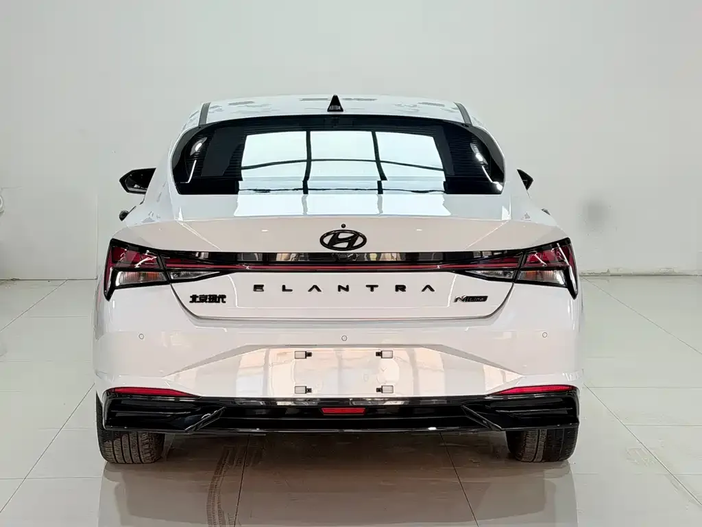 Hyundai Elantra 2023 из CN, фото 5