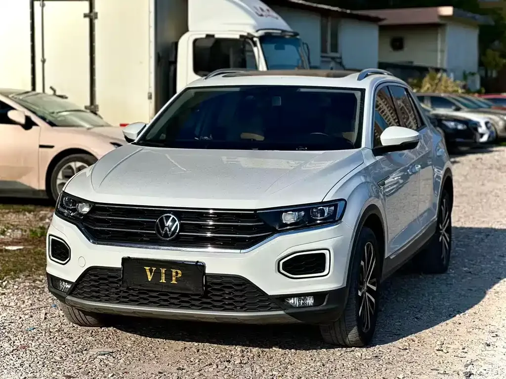 Volkswagen T-Roc — фото 4