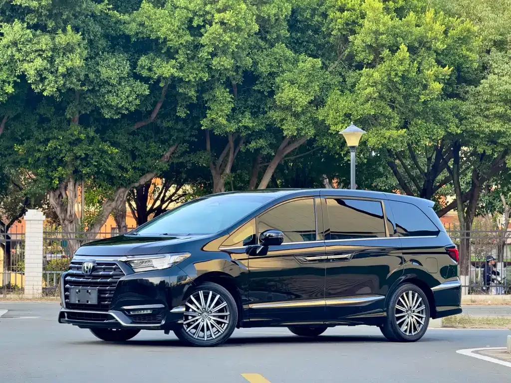 Honda Elysion 2024 из CN, фото 1