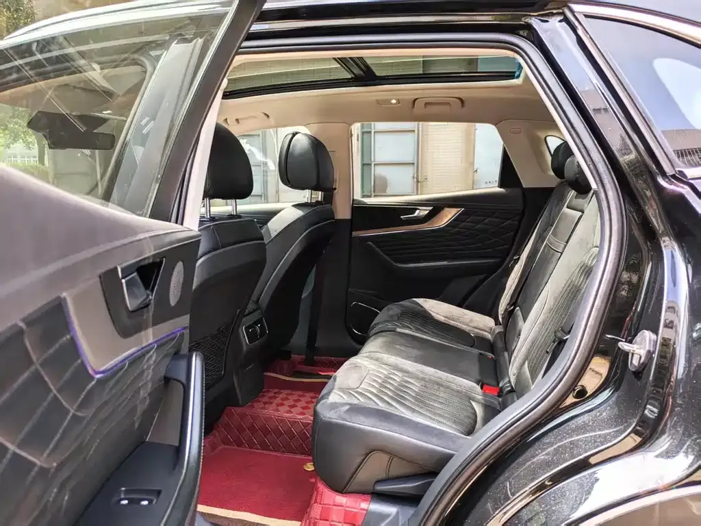 Hongqi HS5 2023 из CN, фото 8