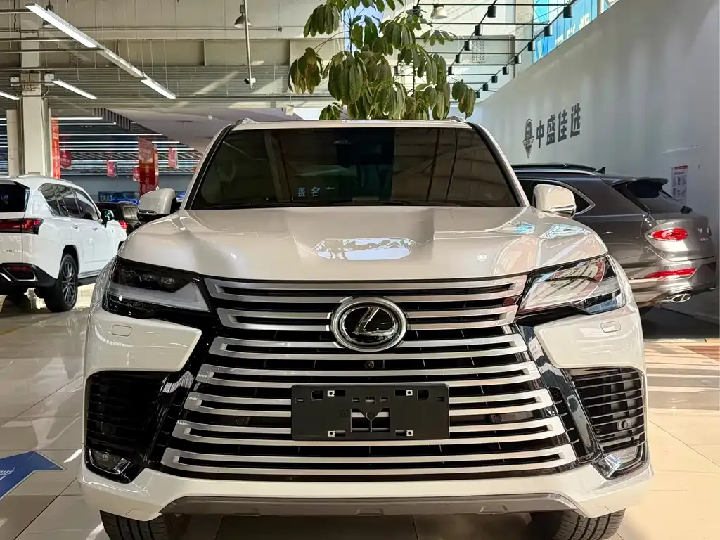 Lexus LX 2025 из CN, фото 1