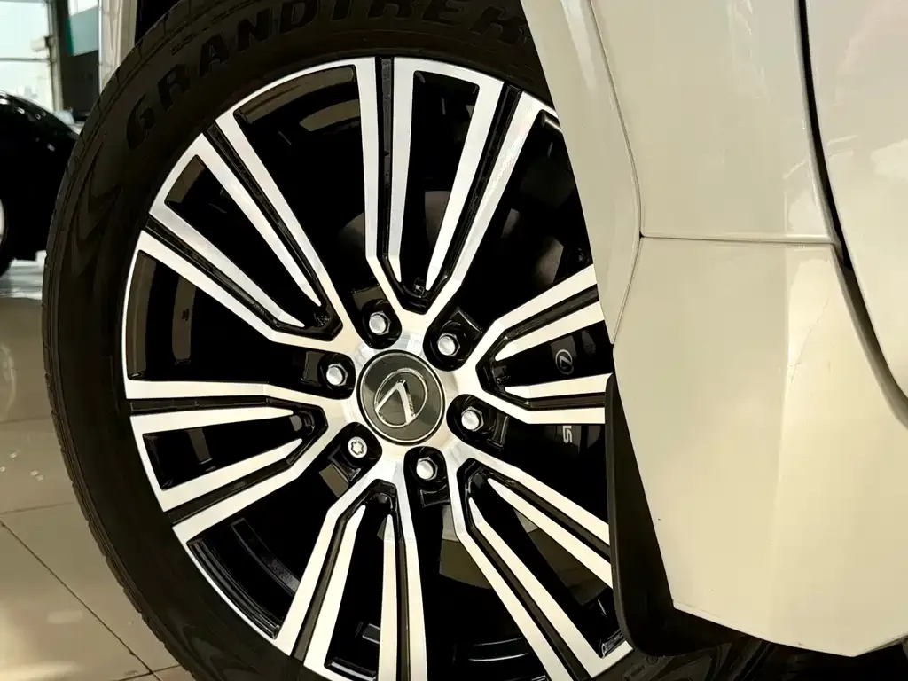 Lexus LX 2025 из CN, фото 7