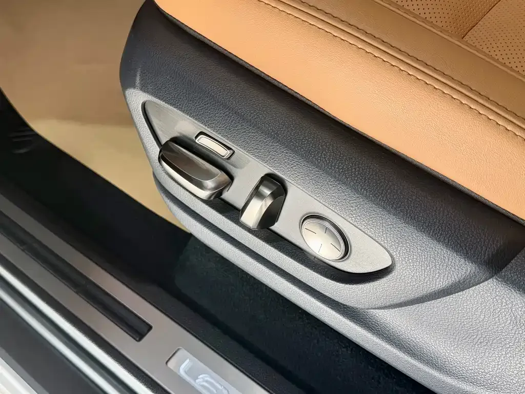 Lexus LX 2025 из CN, фото 4