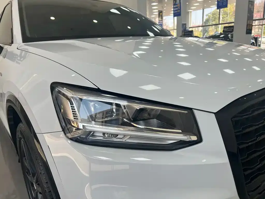 Audi Q2L 2021 из CN, фото 2