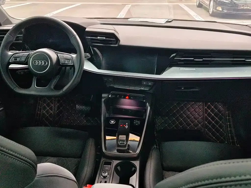 Audi A3 2024 из CN, фото 9