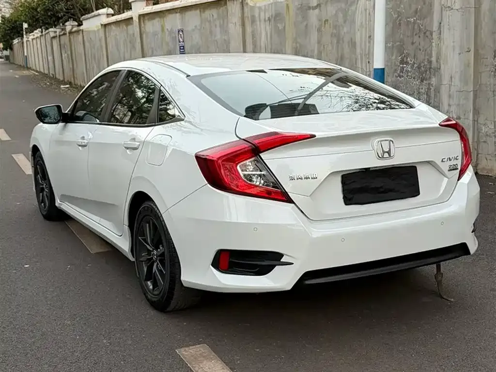 Honda Civic 2021 из CN, фото 3