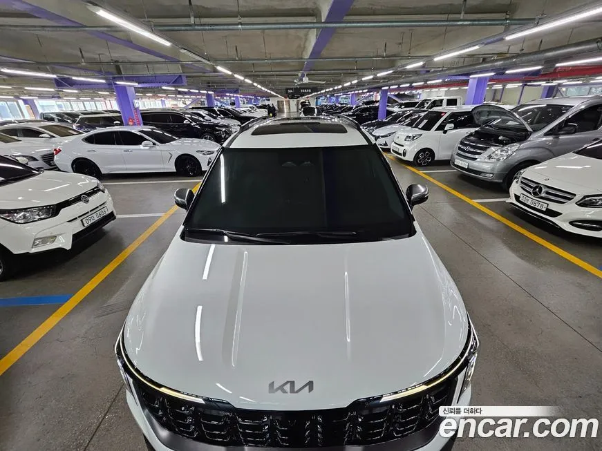 Kia Carnival — фото 1
