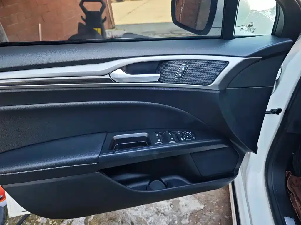 Ford Mondeo 2021 из CN, фото 4