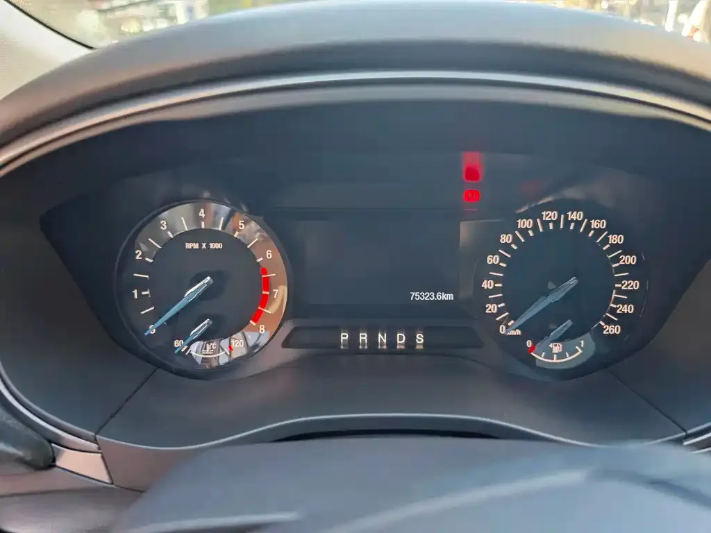 Ford Mondeo 2021 из CN, фото 2