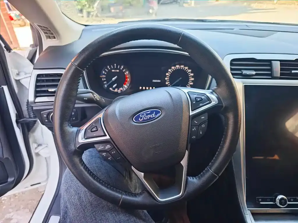 Ford Mondeo 2021 из CN, фото 5