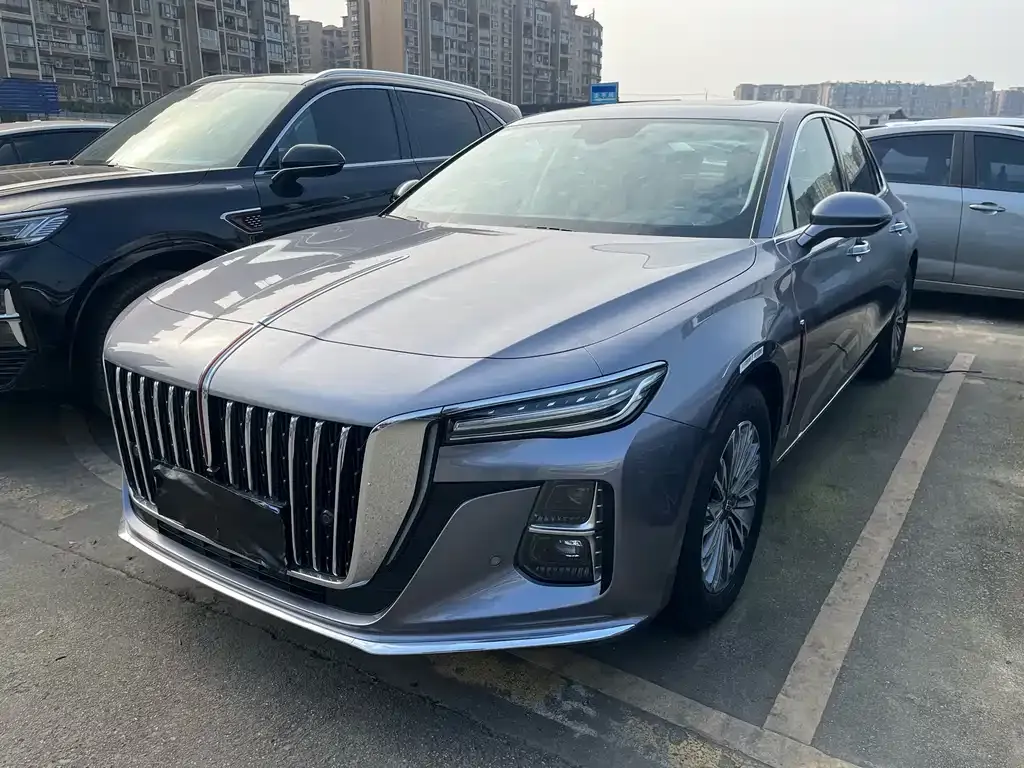 Hongqi H5 — фото 1