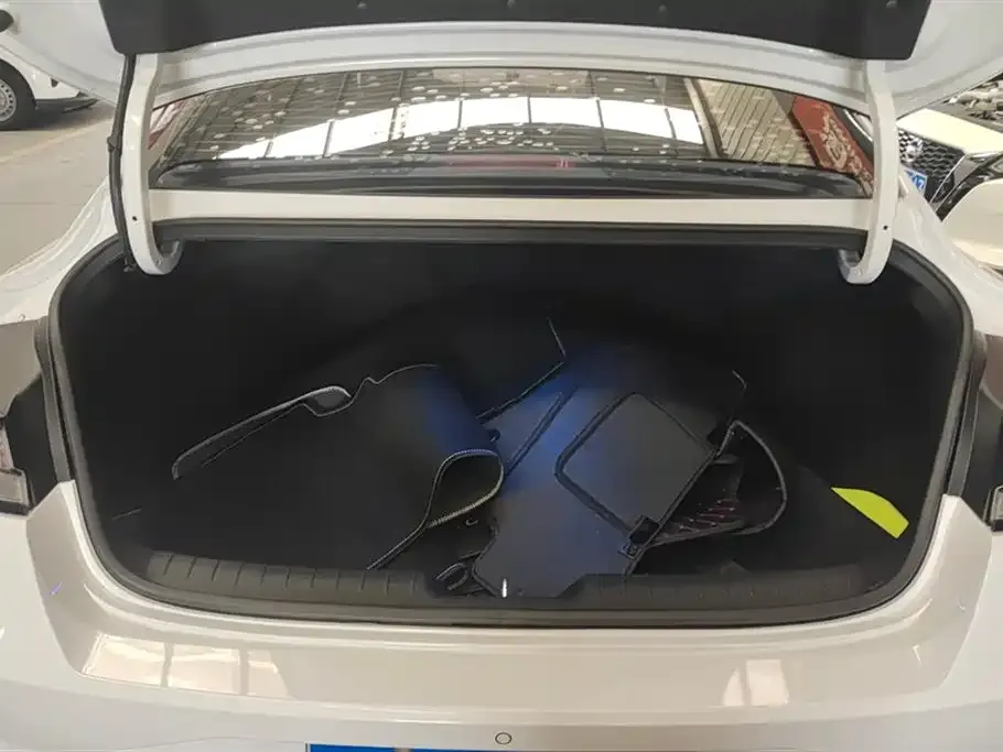 Hyundai Elantra 2021 из CN, фото 3