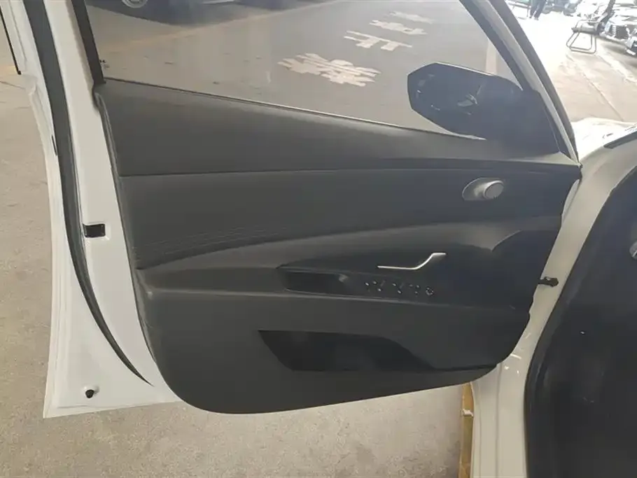 Hyundai Elantra 2021 из CN, фото 2