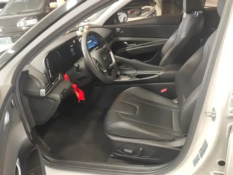 Hyundai Elantra 2021 из CN, фото 7