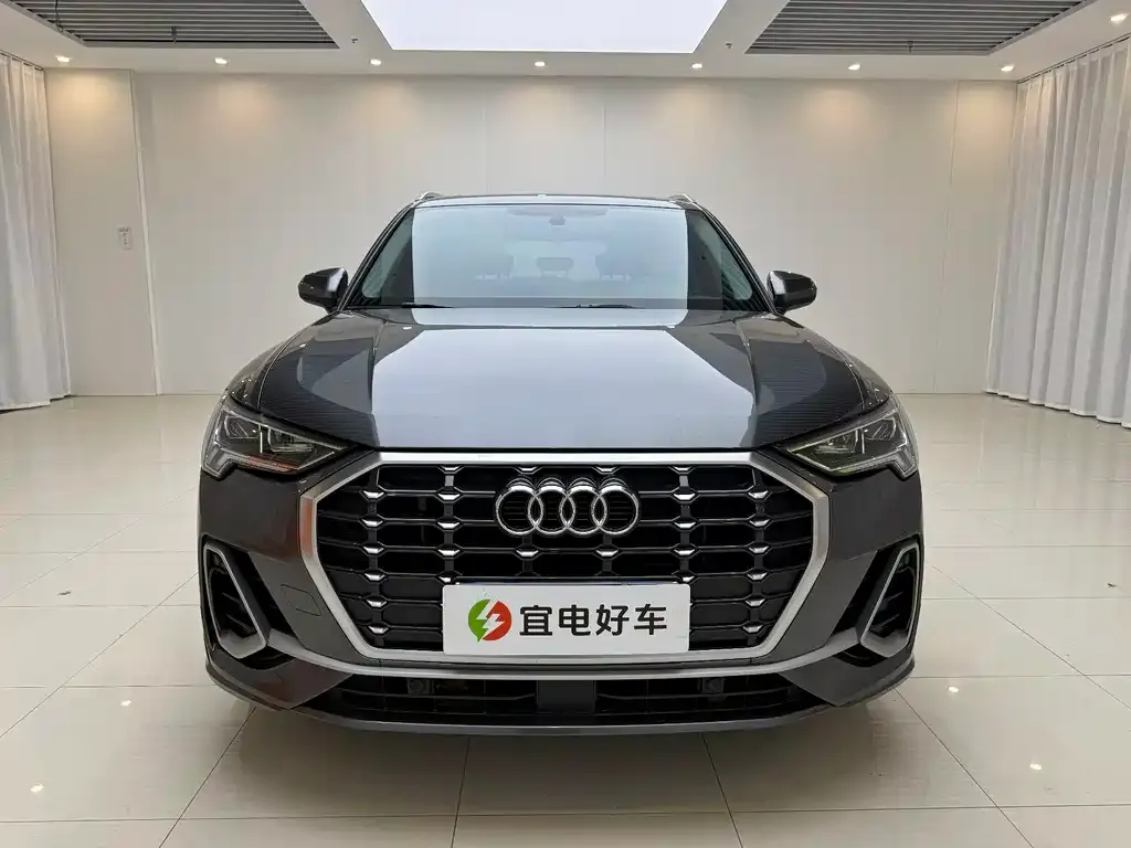 Audi Q3 2022 из CN, фото 2