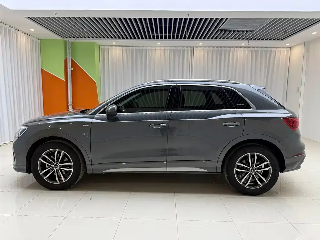 Audi Q3 2022 из CN, фото 4