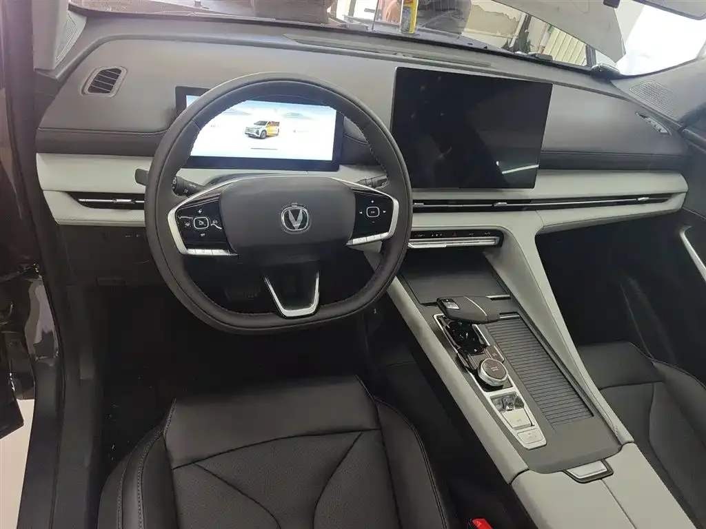 Changan CS75PLUS — фото 10