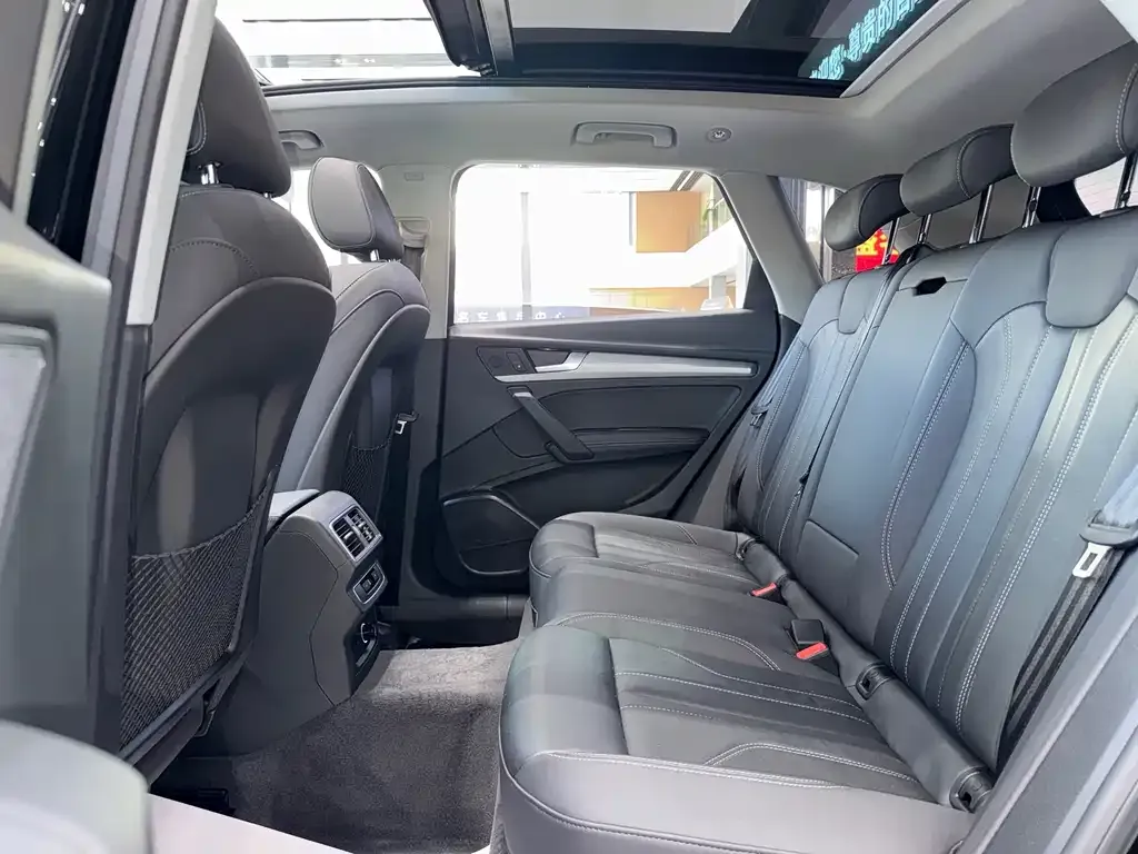 Audi Q5L 2022 из CN, фото 7