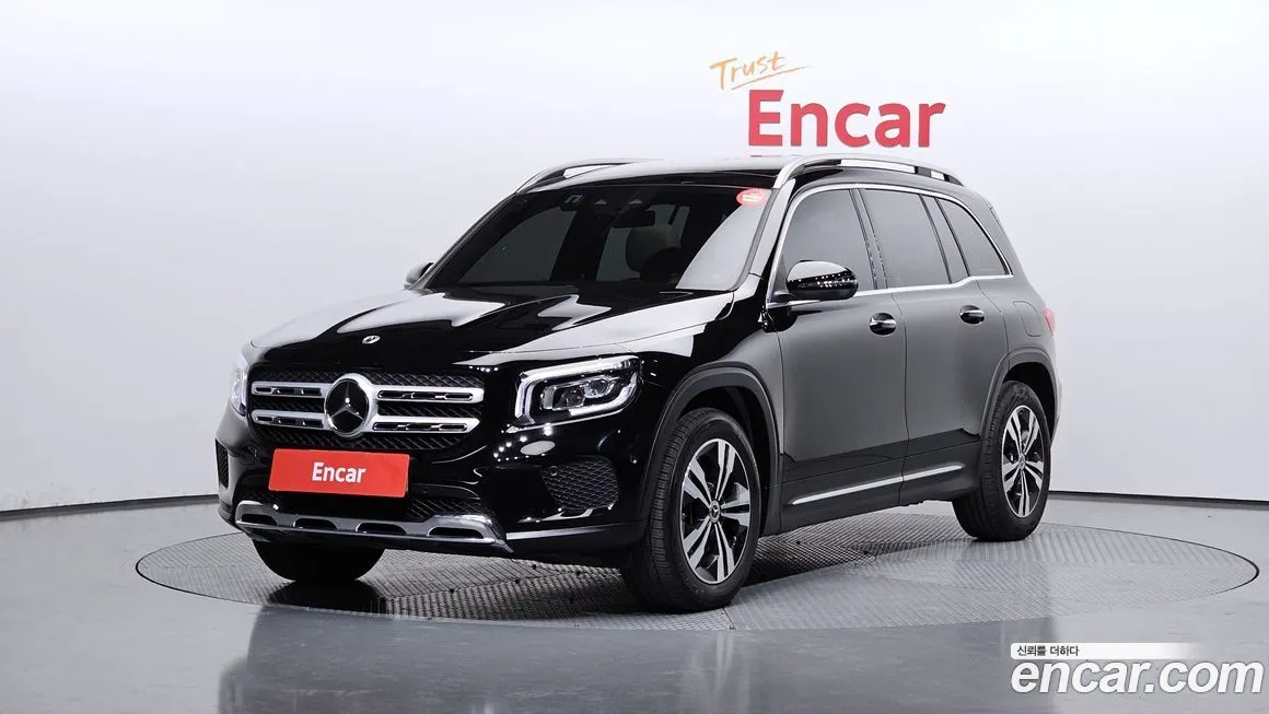 Mercedes-Benz GLB-Class — фото 1