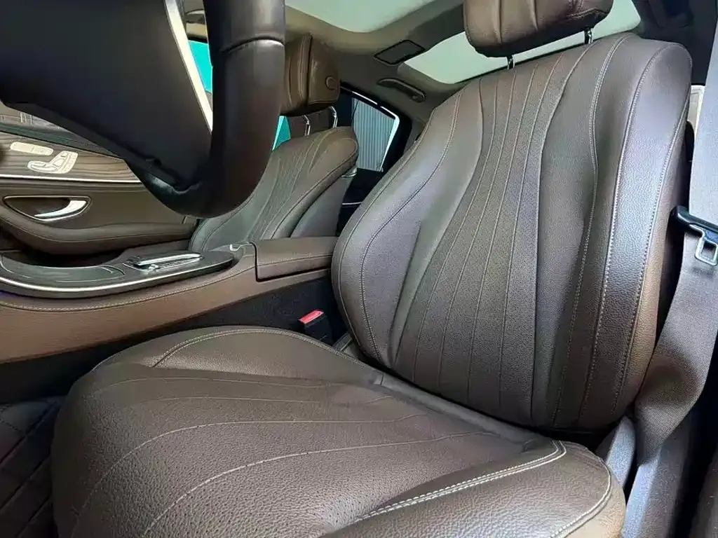 Mercedes-Benz E-Class 2021 из CN, фото 5
